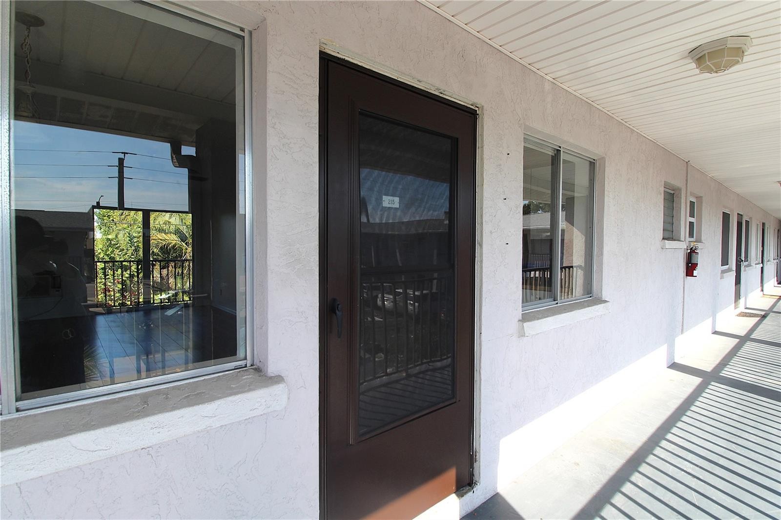 3101 BEE RIDGE RD #215