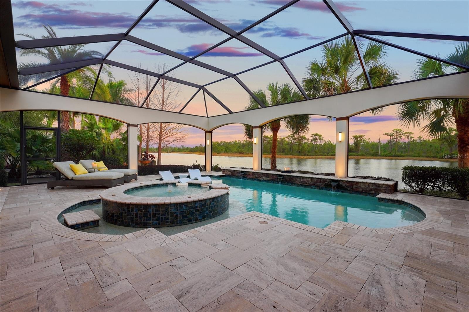 19438 BEACON PARK PL