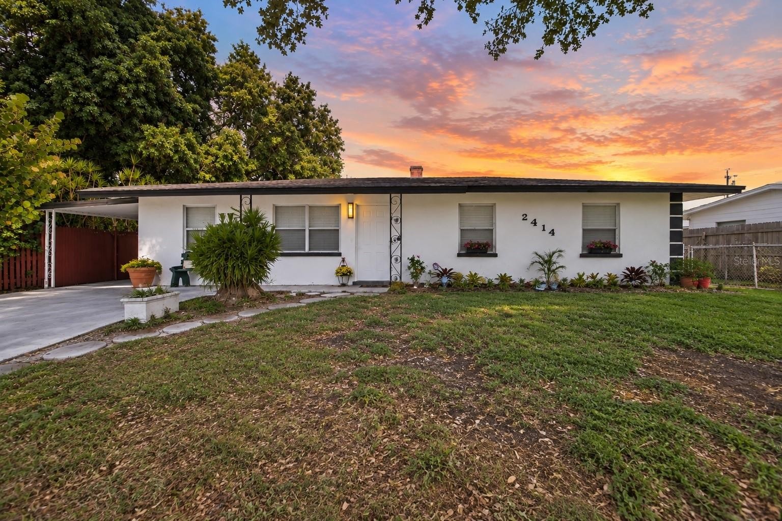 2414 25TH AVE W