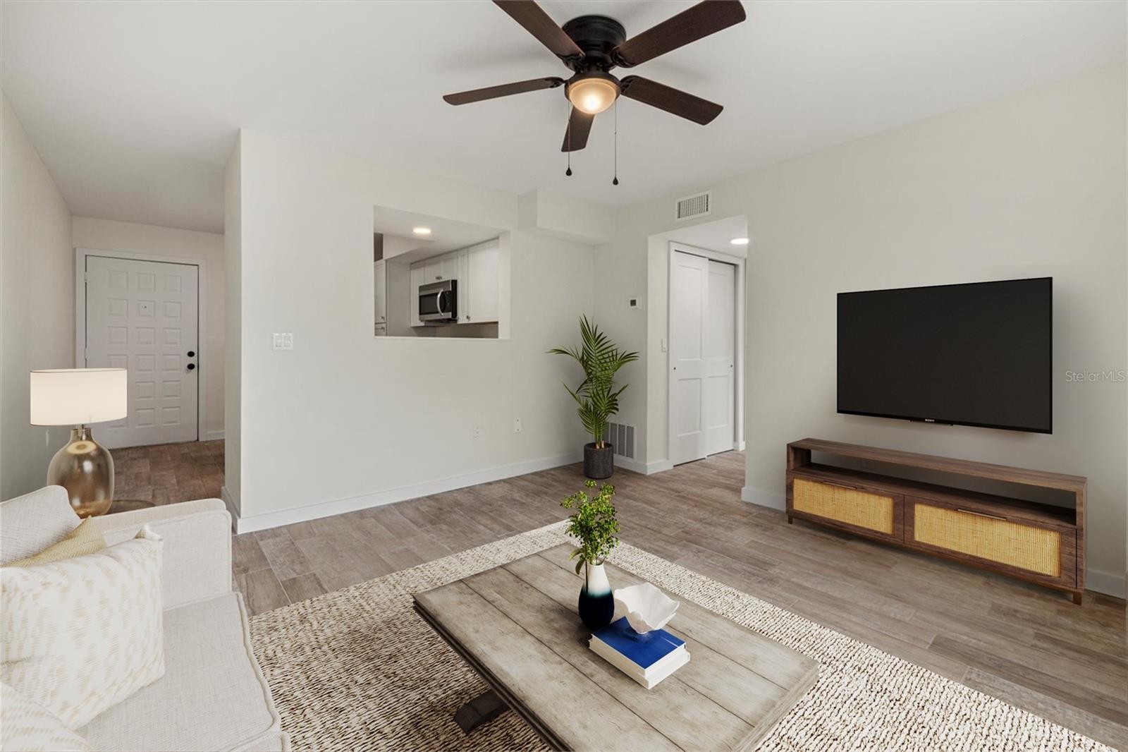 1258 BARBARA DR #105