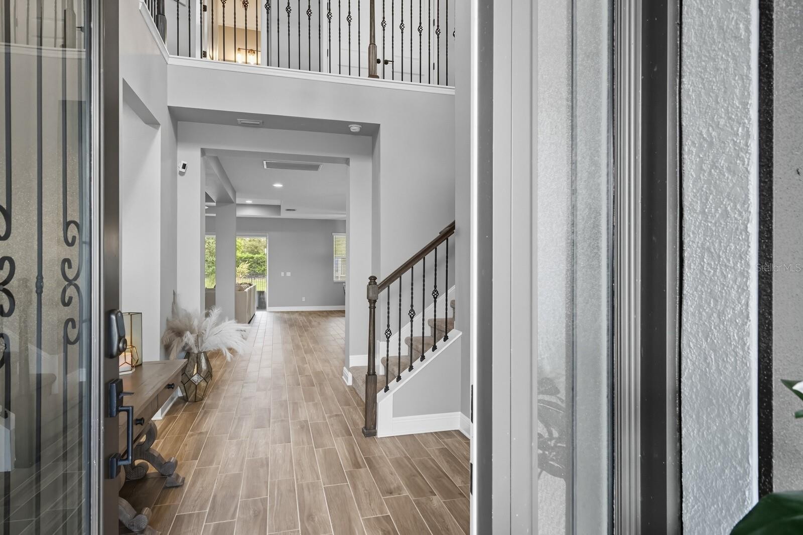 2033 WOODLEAF HAMMOCK CT