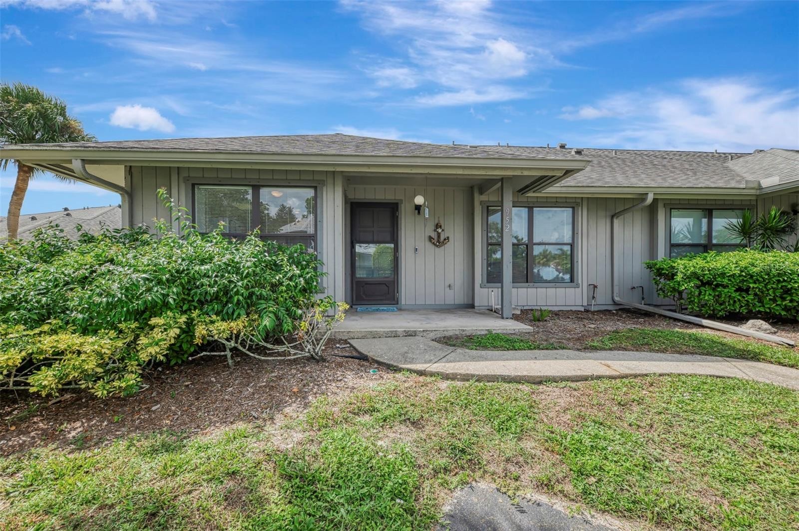 952 N BENEVA RD #V-23