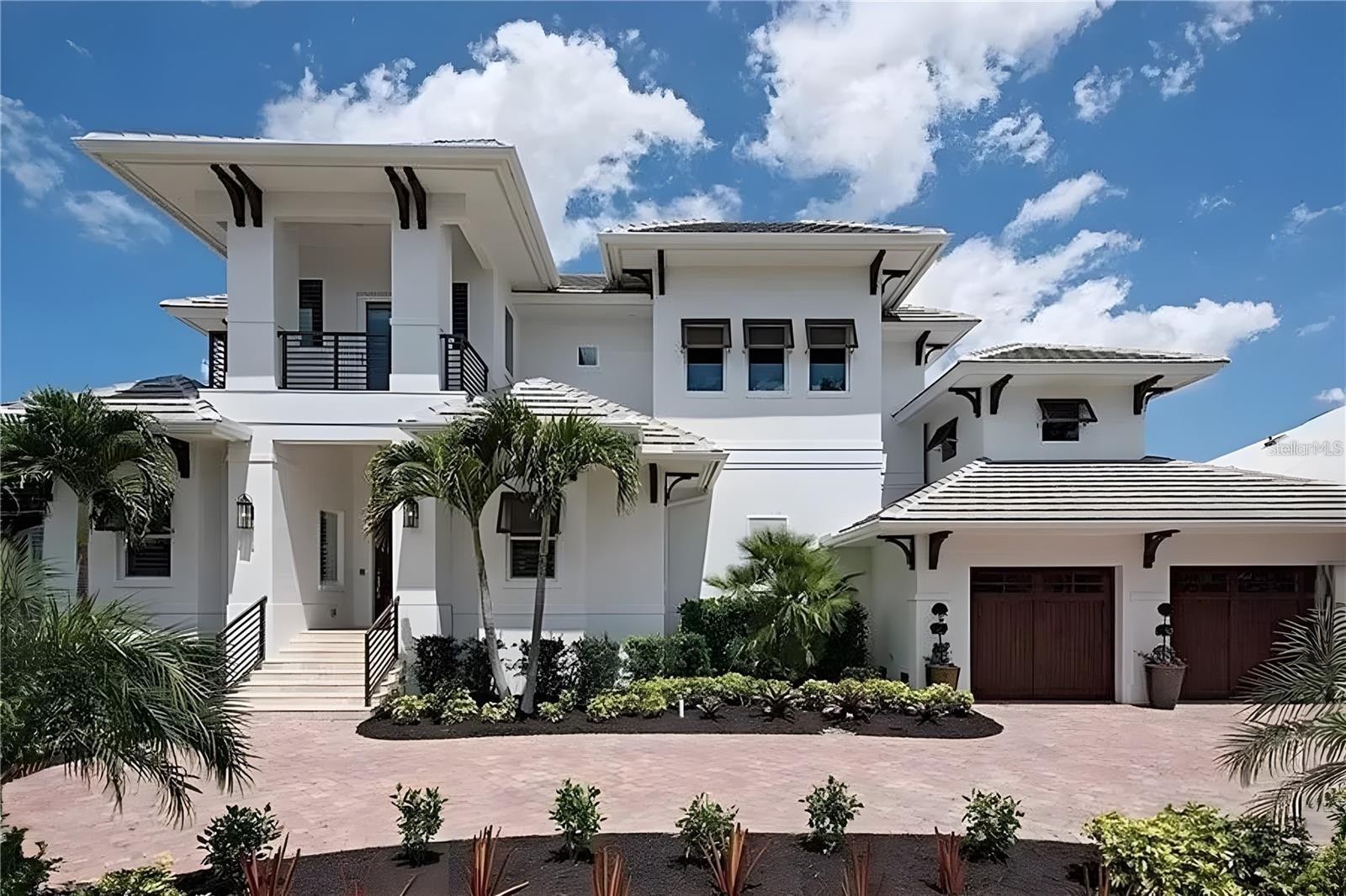 130 N BLVD OF THE PRESIDENTS