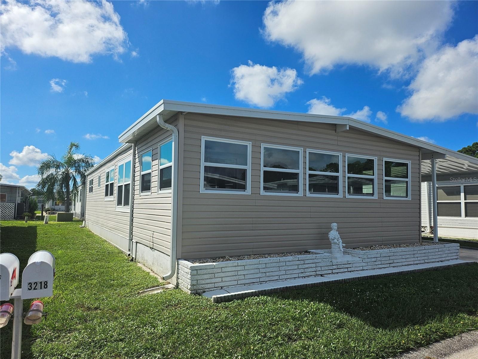 3218 SUMAC TER