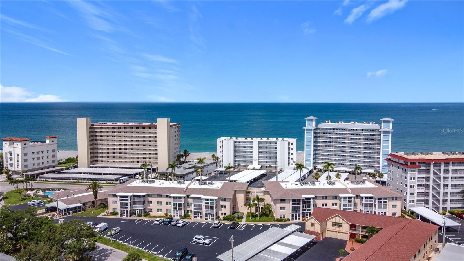 200 THE ESPLANADE N #B22