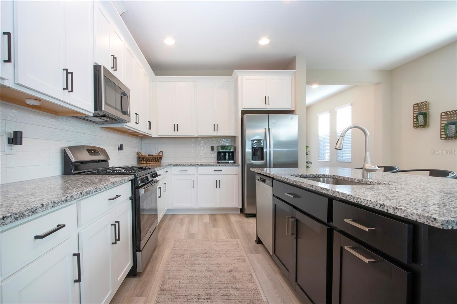 16714 SAVORY MIST CIR