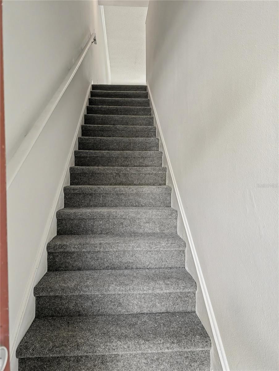 5701 BENTGRASS DR #18-207