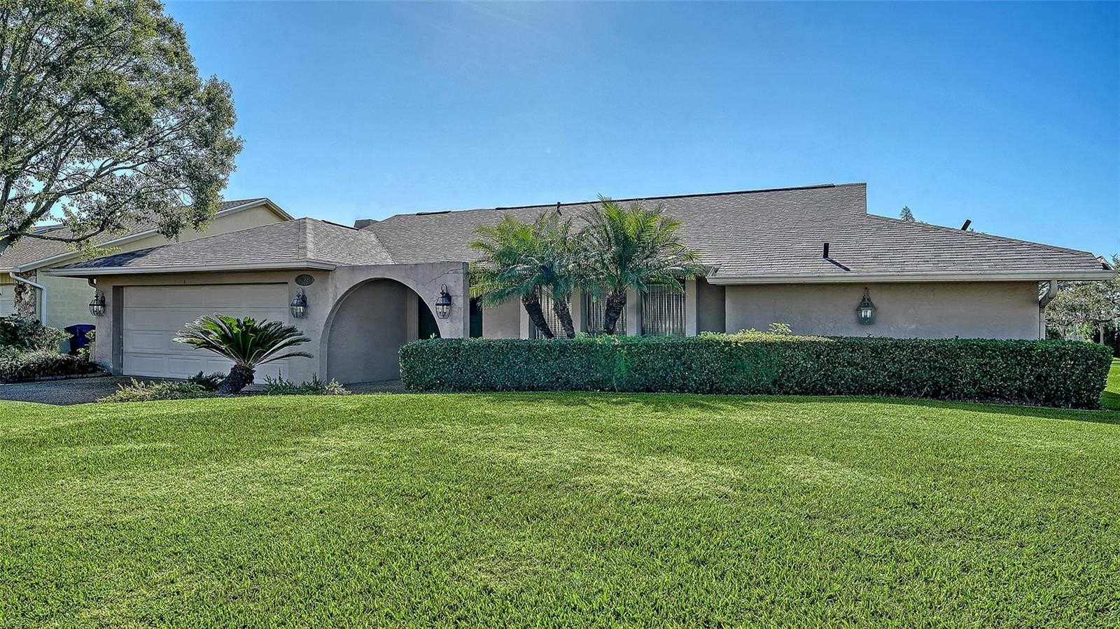 3722 PRAIRIE DUNES DR