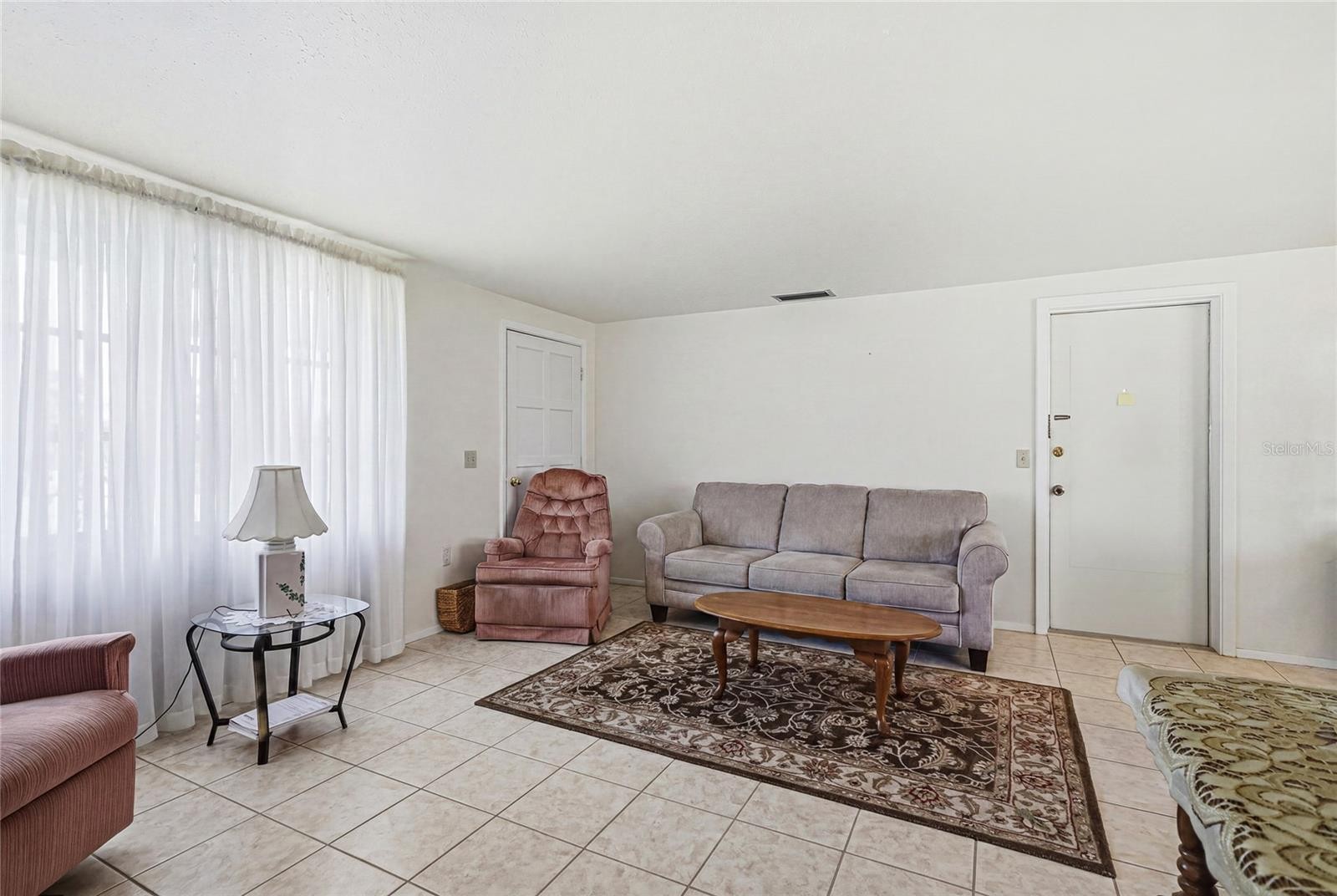 300 SAN MARINO AVE