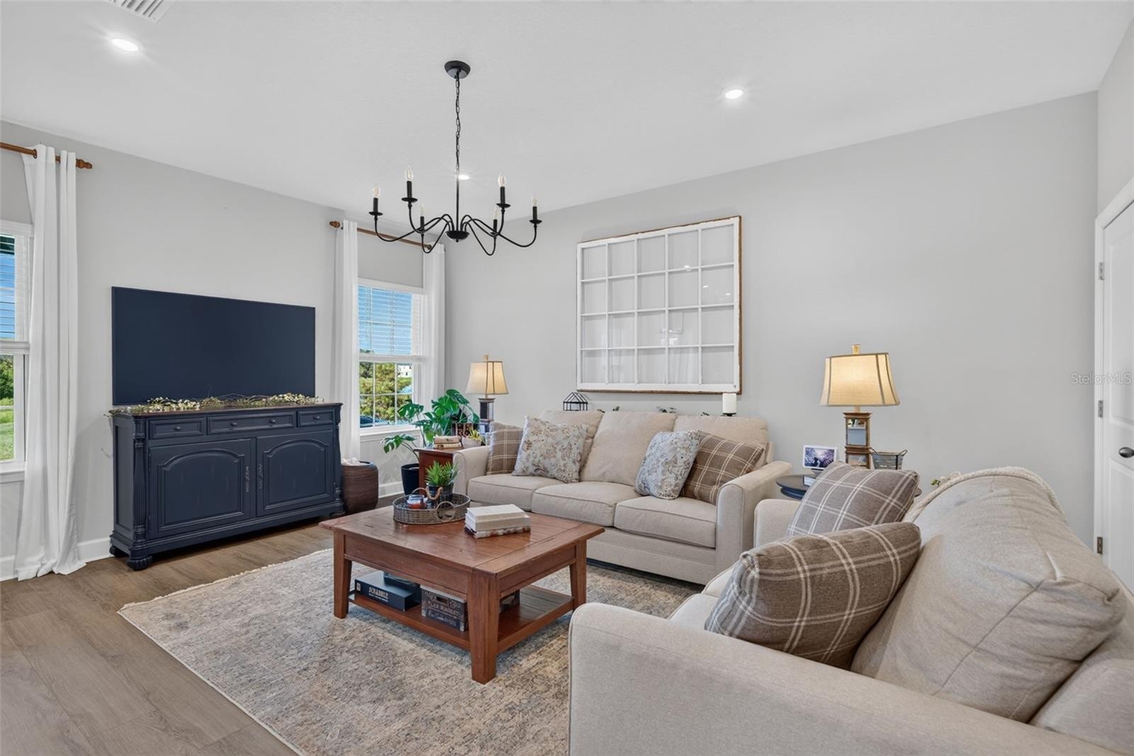14076 CRIMSON AVE