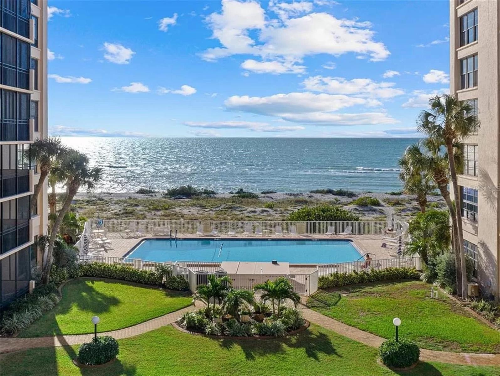 627 ALHAMBRA RD #701