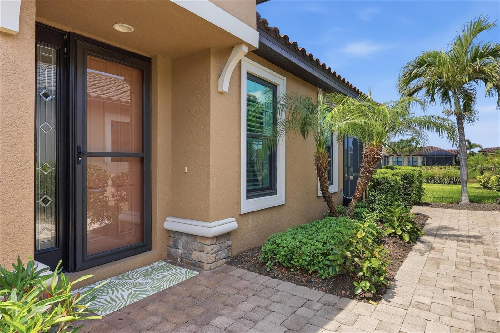 5819 CAVANO DR