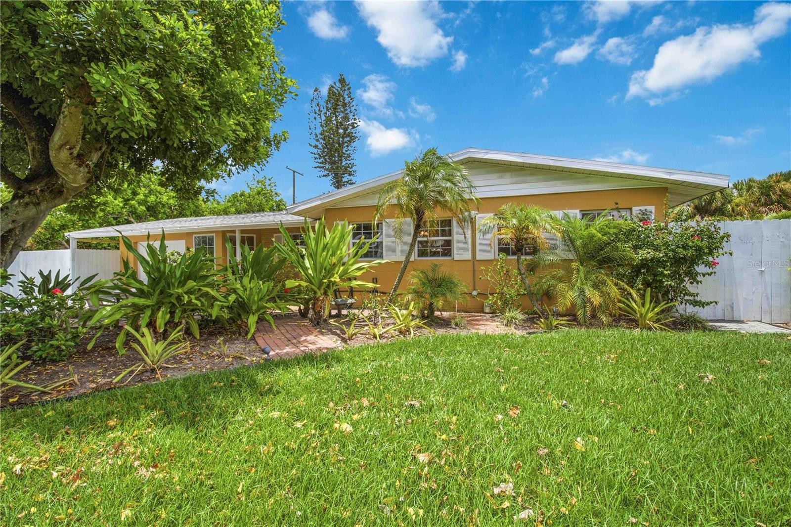 5720 24TH STREET CT W