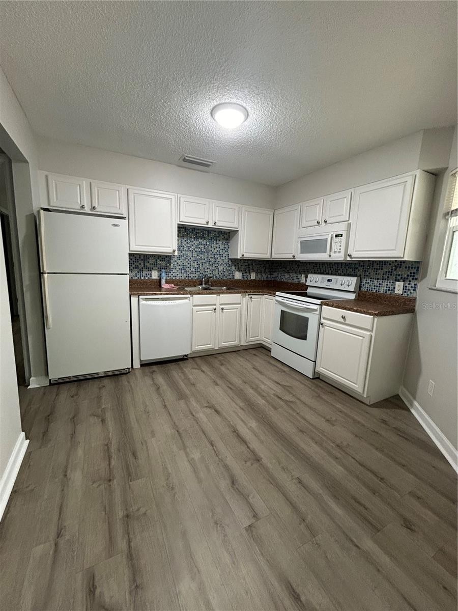 7006 MIDNIGHT PASS RD