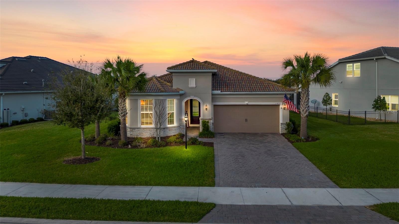 11825 BLUE HILL TRL