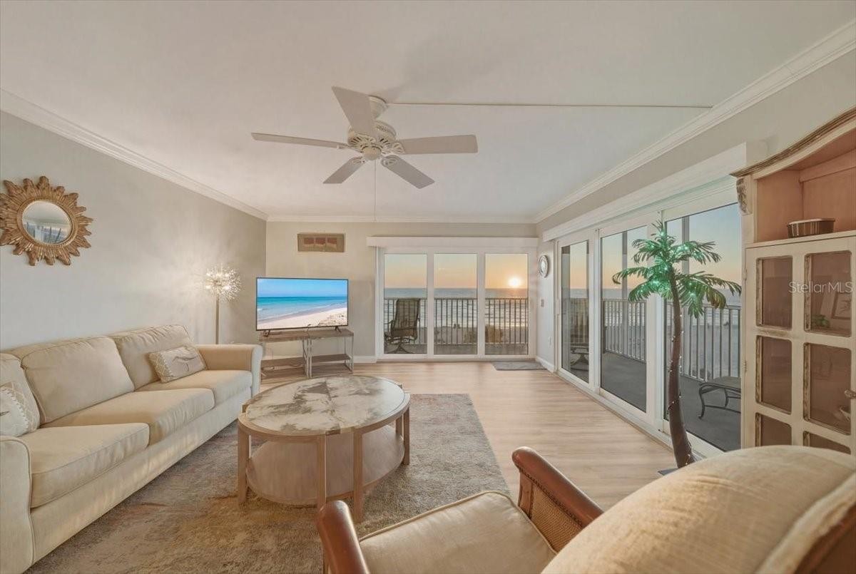 633 ALHAMBRA RD #301