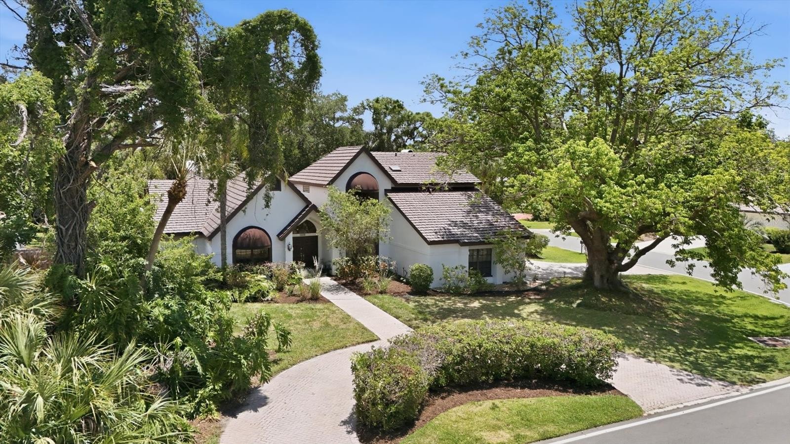4689 PINE HARRIER DR