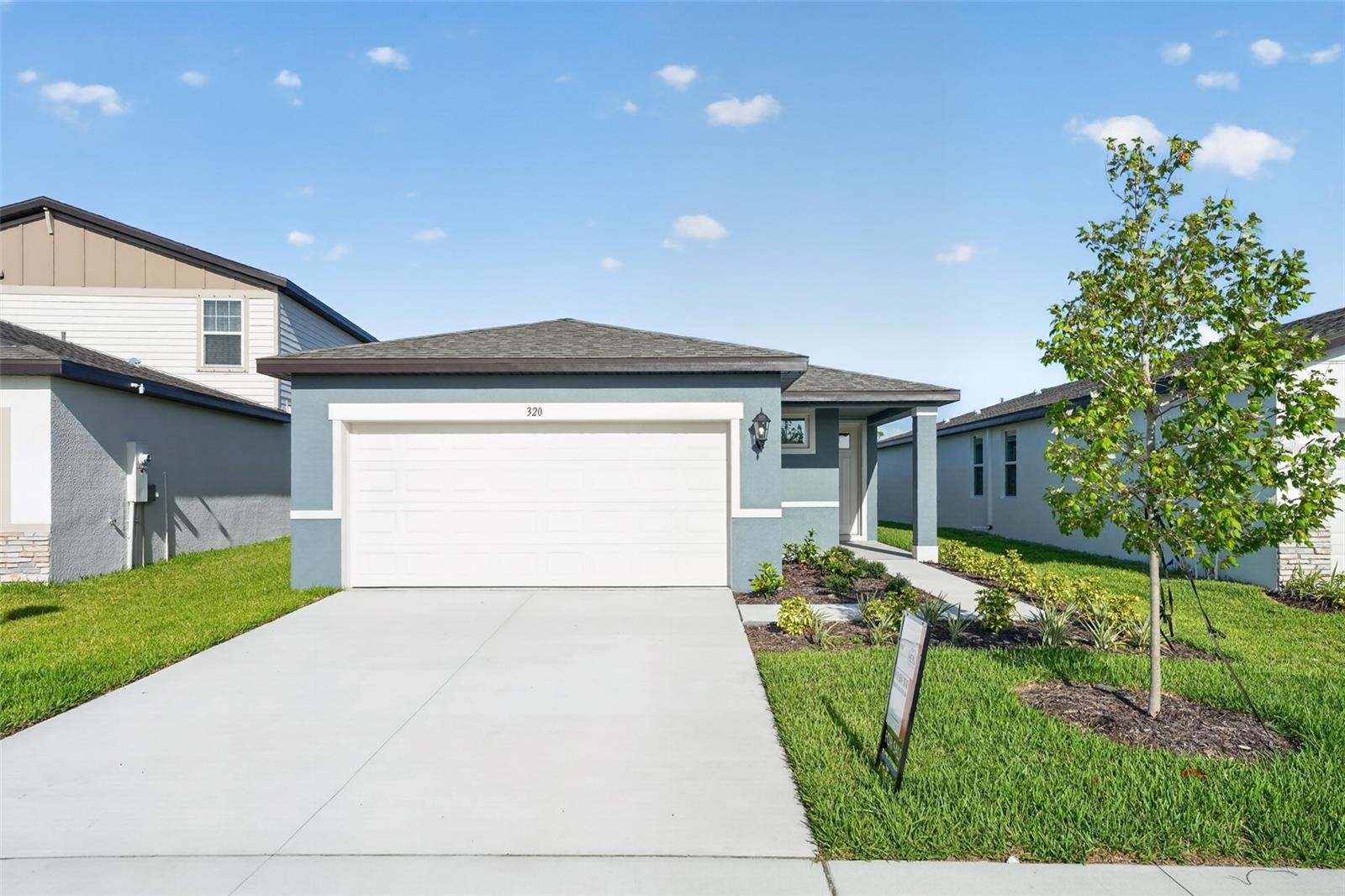 320 LAZY SHORE DR