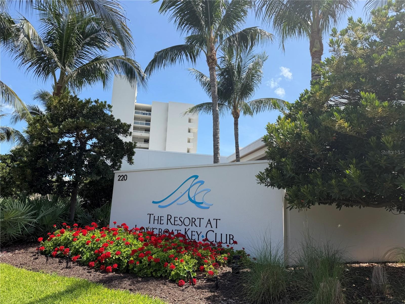 210 SANDS POINT RD #2402
