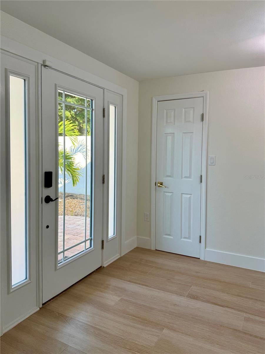 156 N BLVD OF THE PRESIDENTS