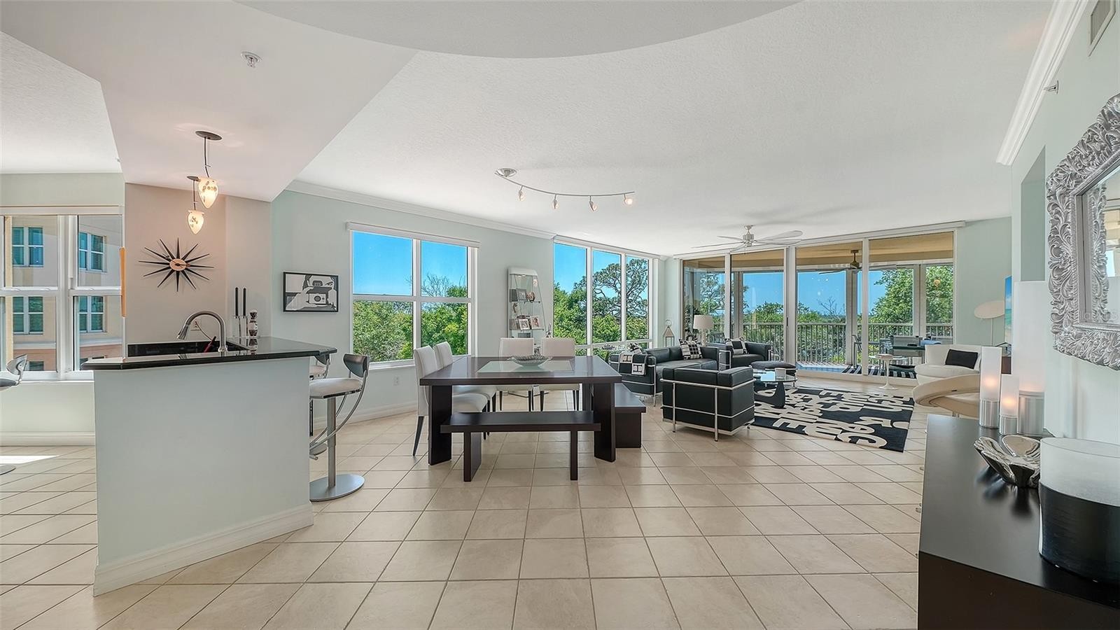 409 NORTH POINT RD #401