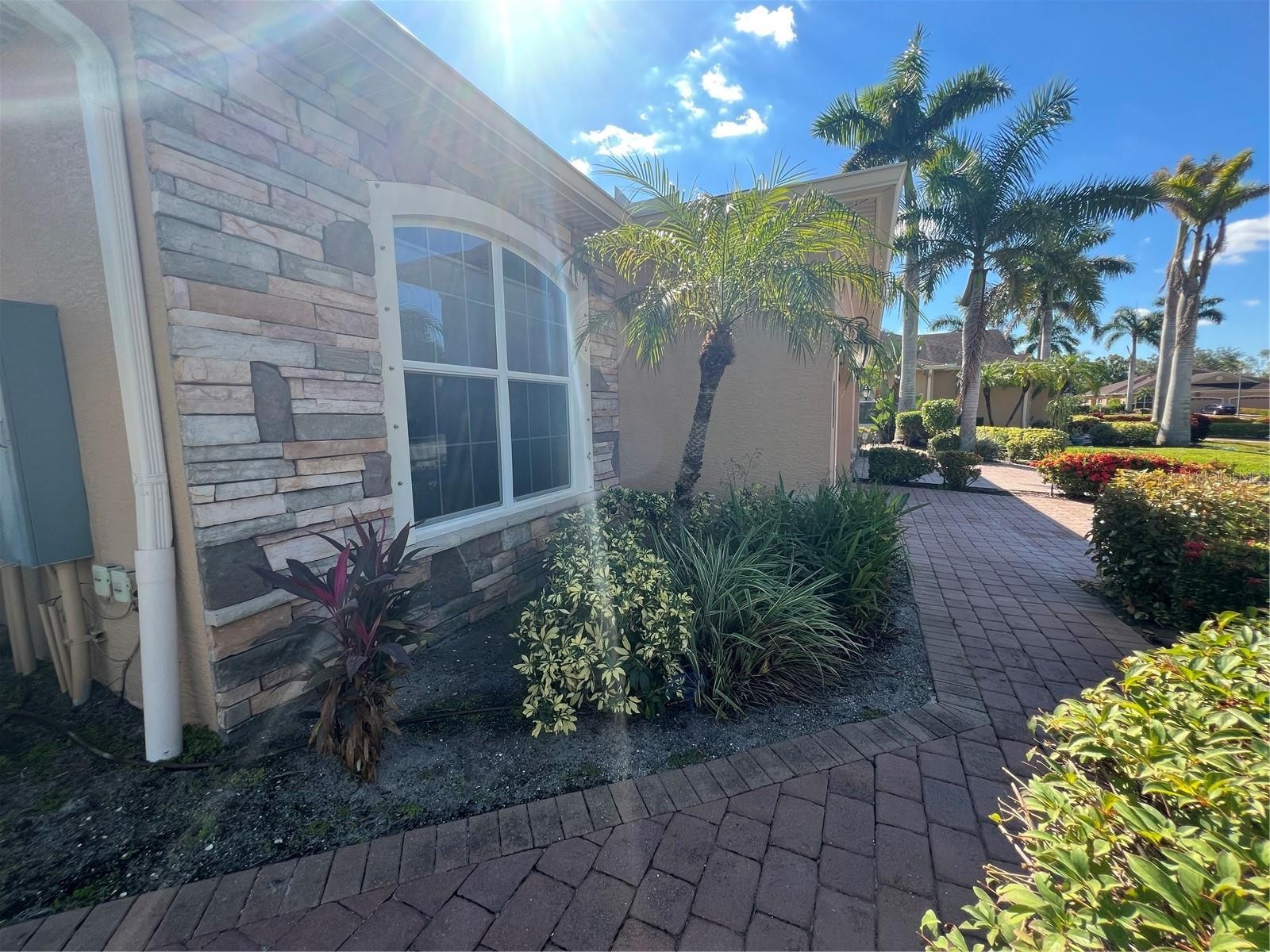 4721 TURNBERRY CIR