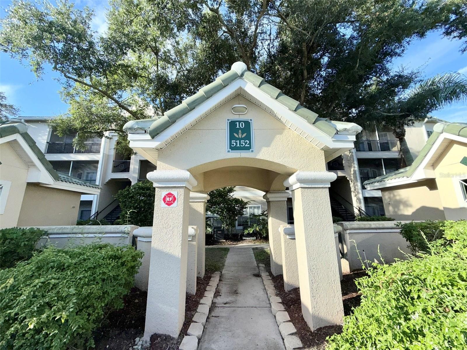 5152 NORTHRIDGE RD #302