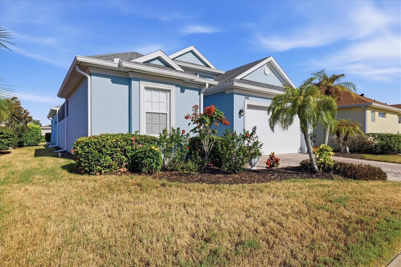 586 EDEN DR