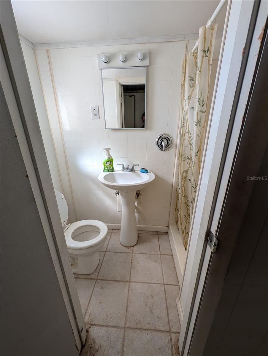 408 51ST AVENUE DR W