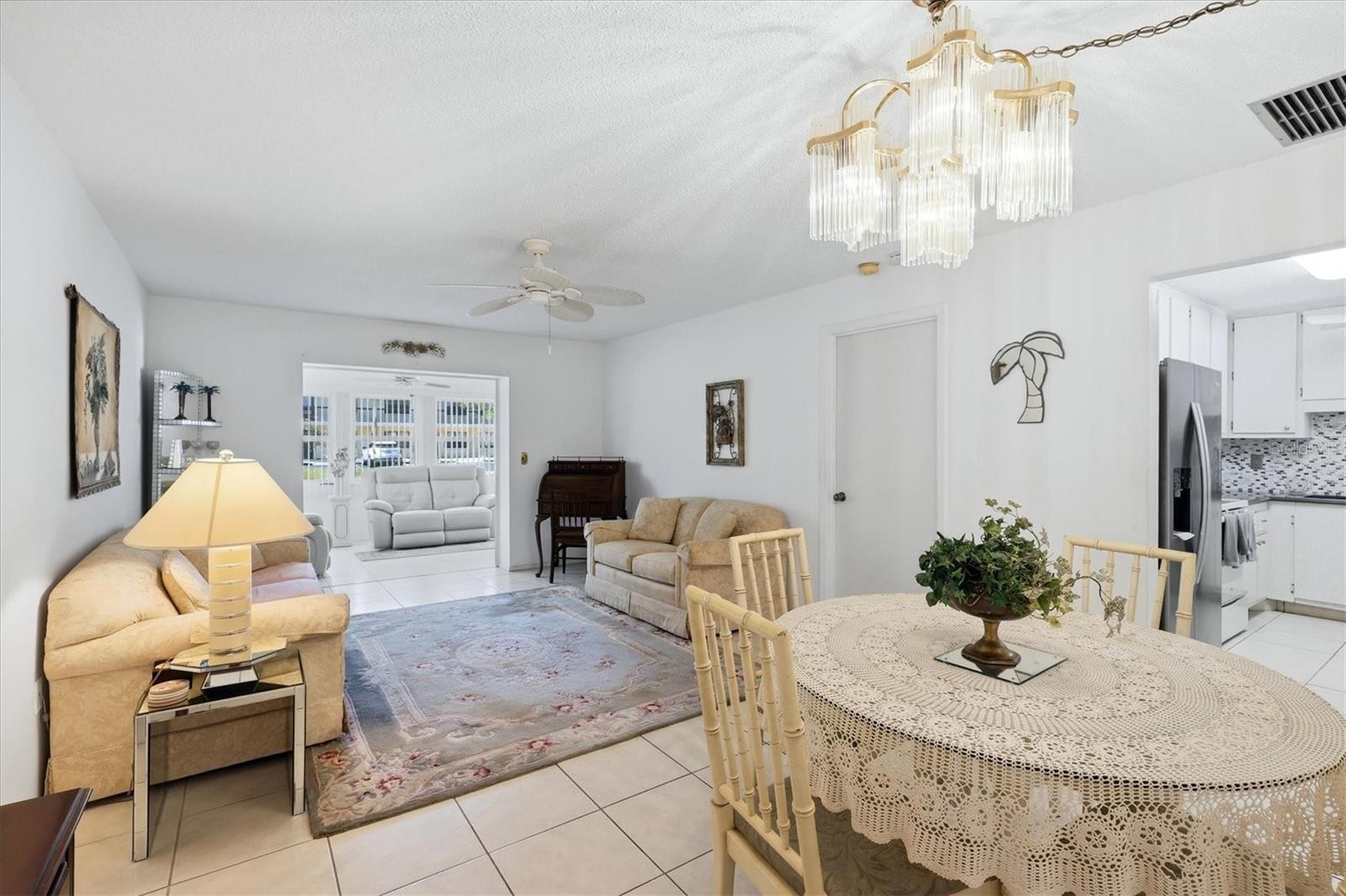390 301 BLVD W #27B
