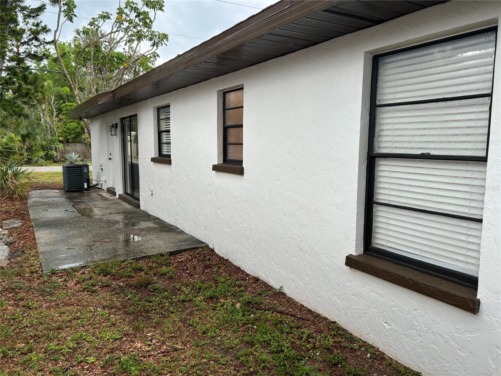 3805 11TH AVE W