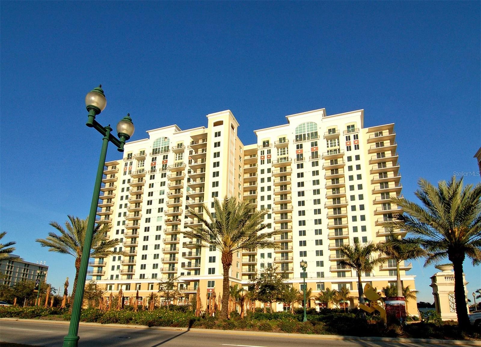 800 N TAMIAMI TRL #203