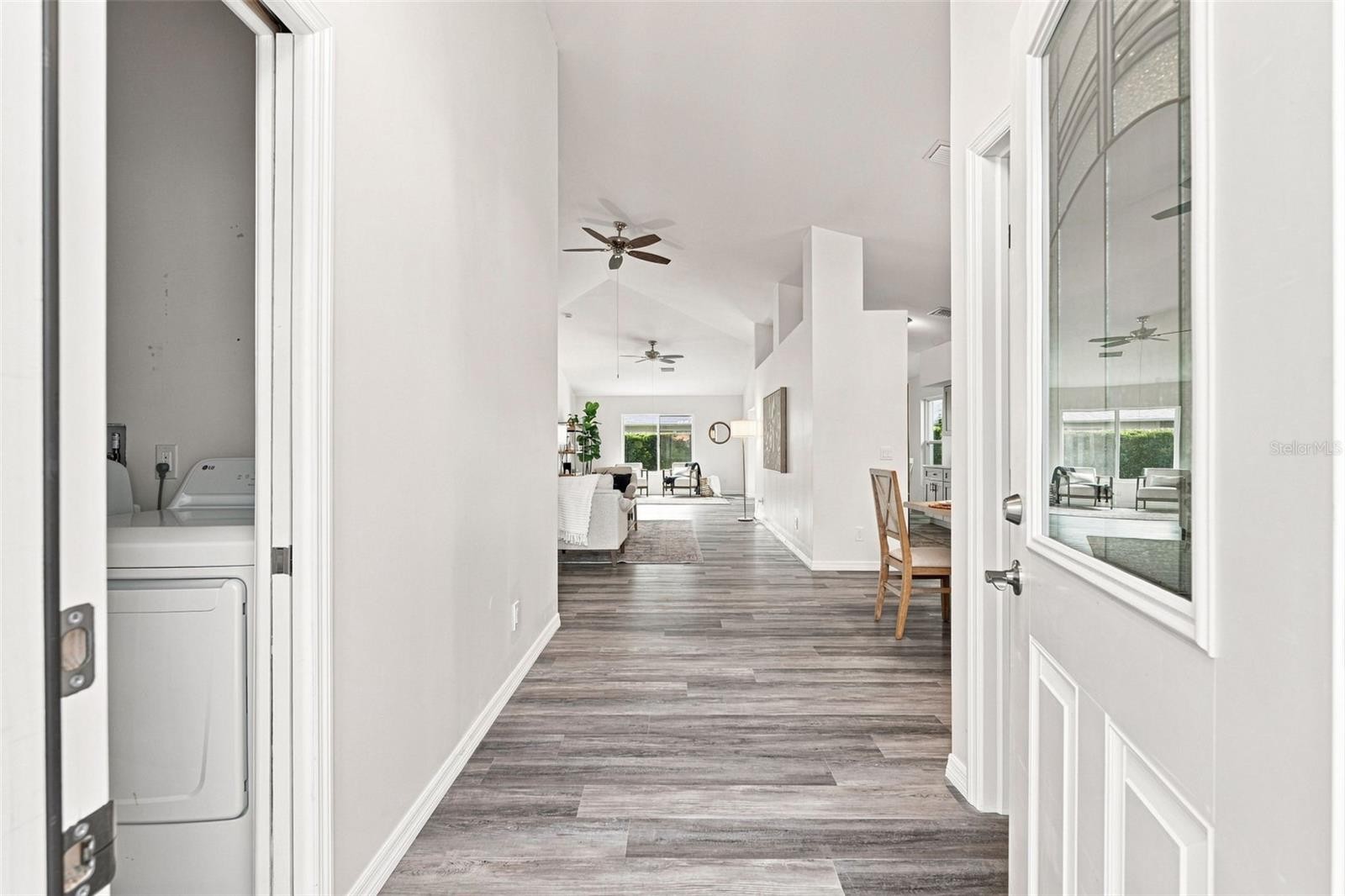924 HARBOR TOWN DR