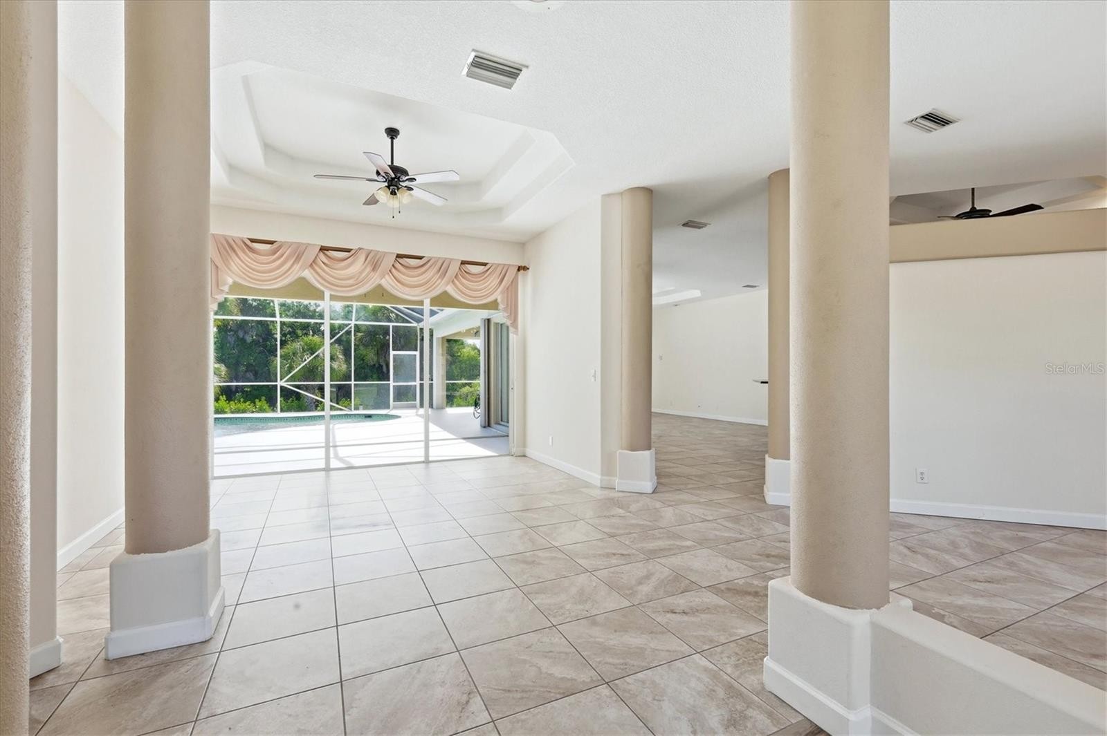 2635 MANASOTA BEACH RD