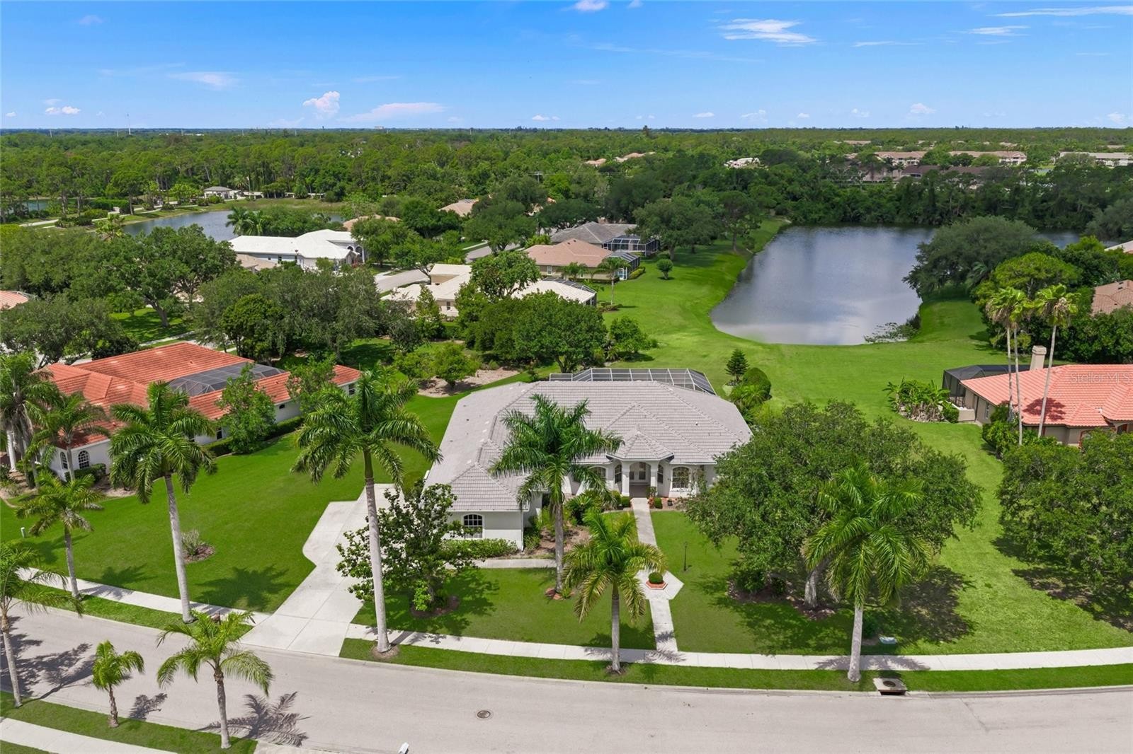 9043 MISTY CREEK DR