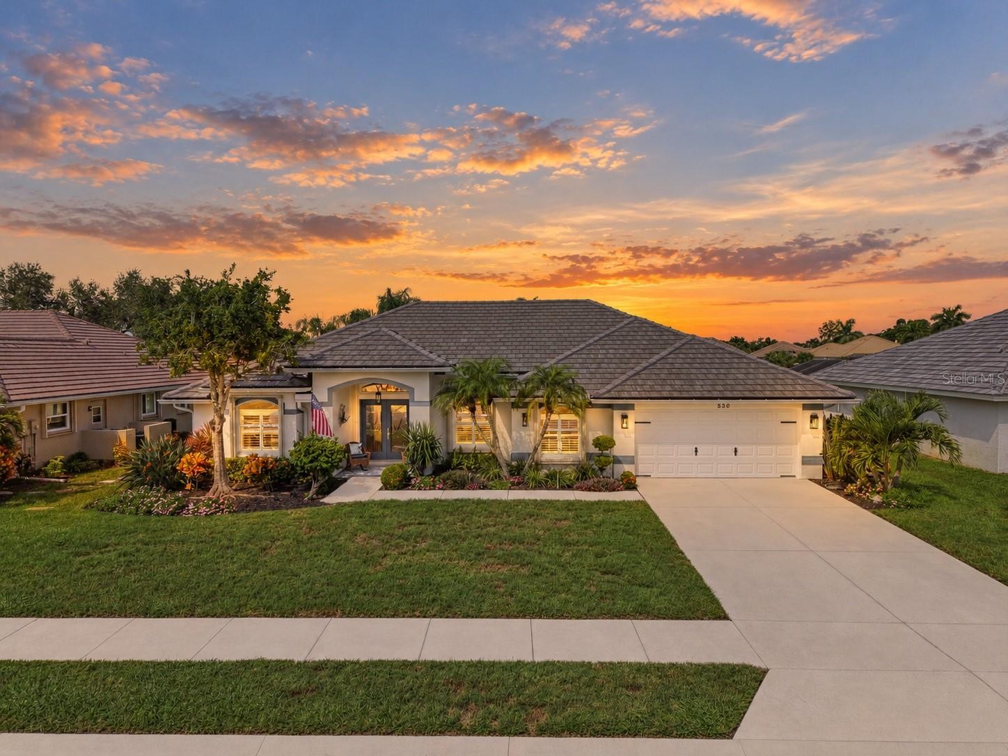 530 LAKE OF THE WOODS DR