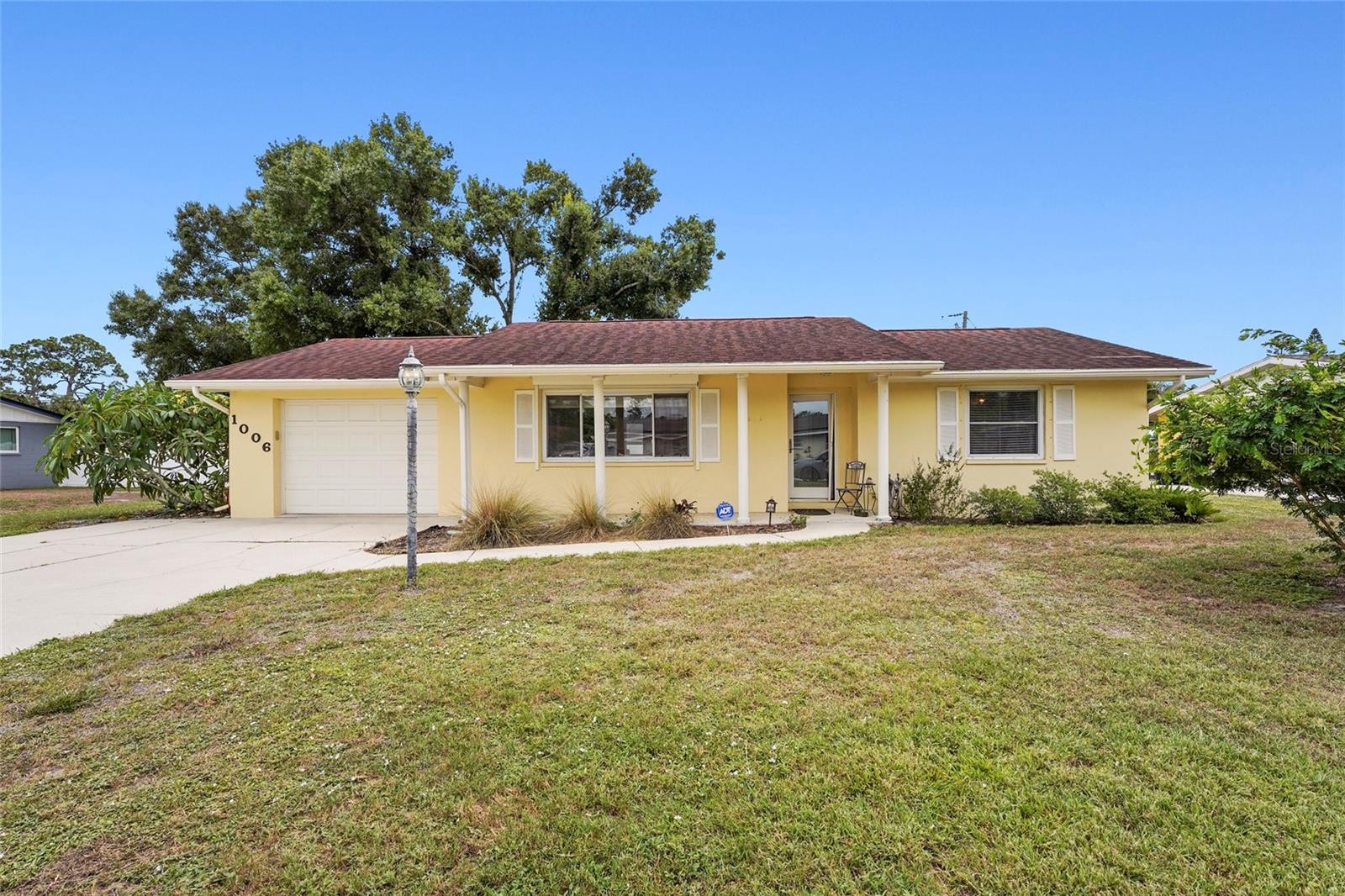 1006 DE LEO DR