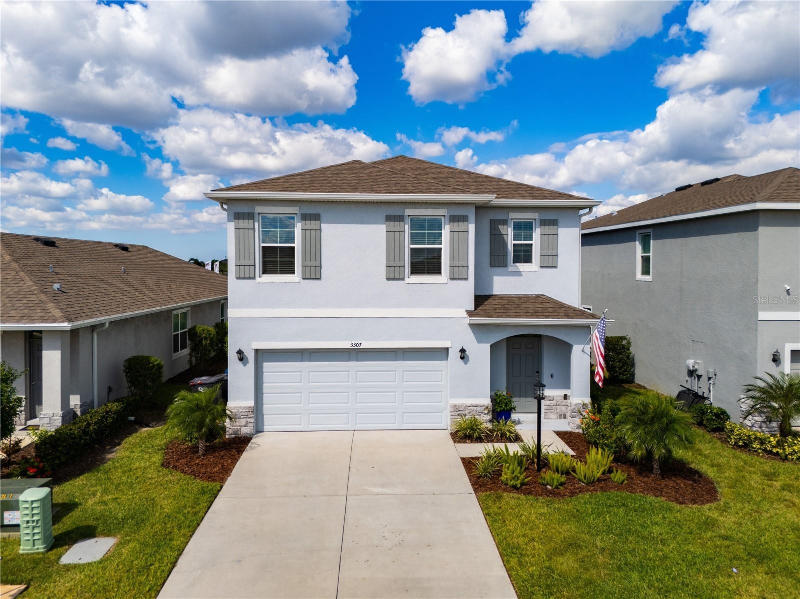 3307 HILLTOP CIR