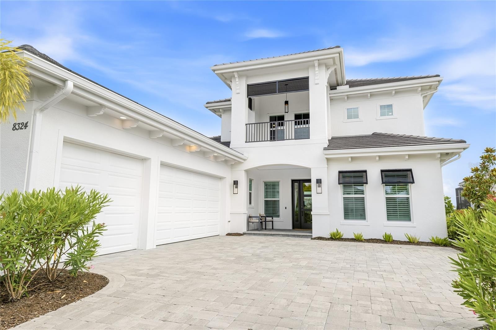 8324 SEA GLASS CT