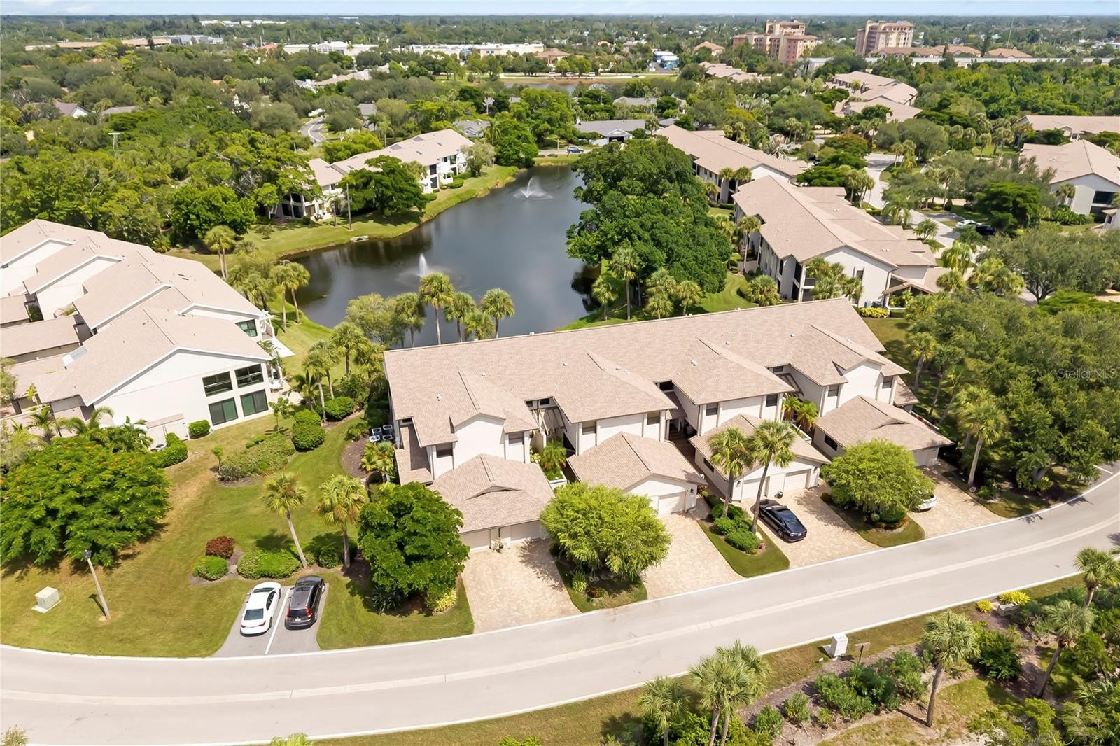 5239 HERON WAY #102