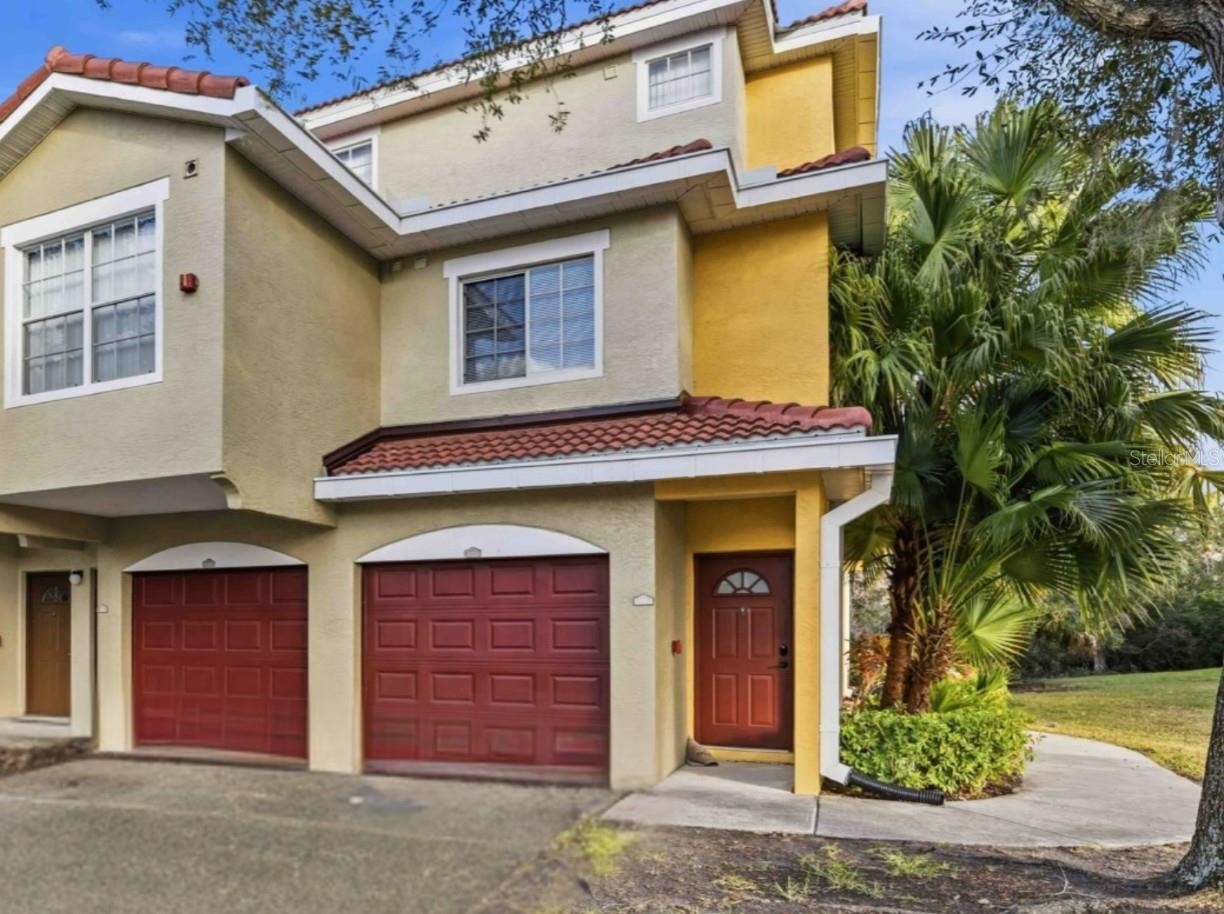 5721 BENTGRASS DR #20-104