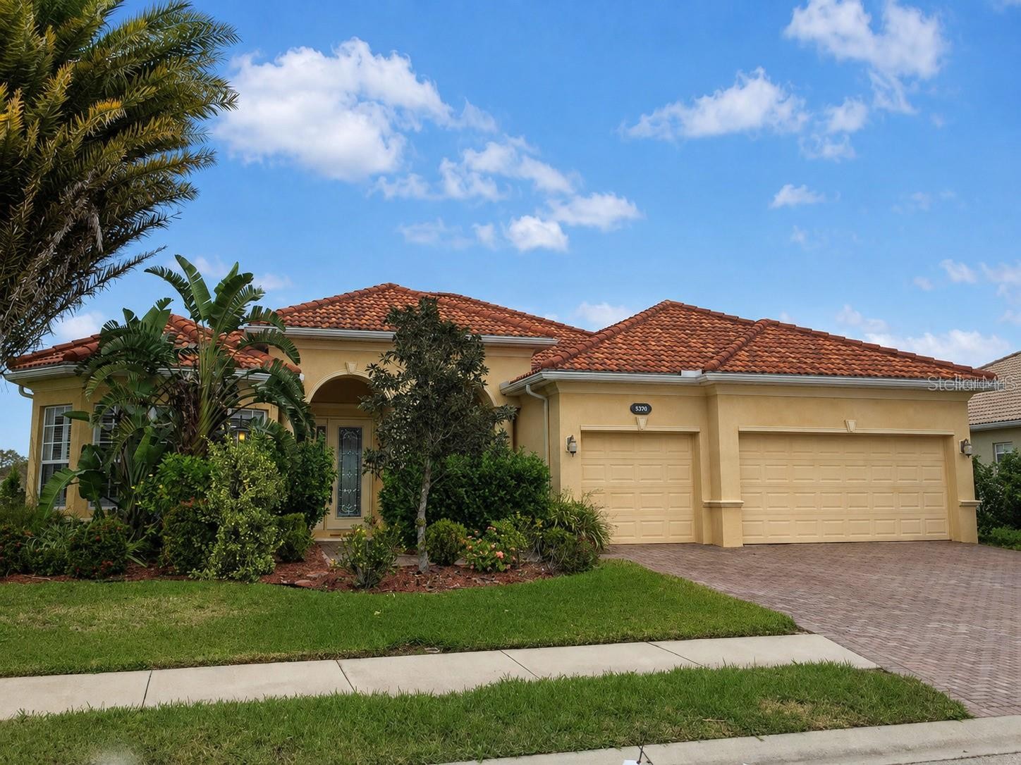 5570 ROCK DOVE DR