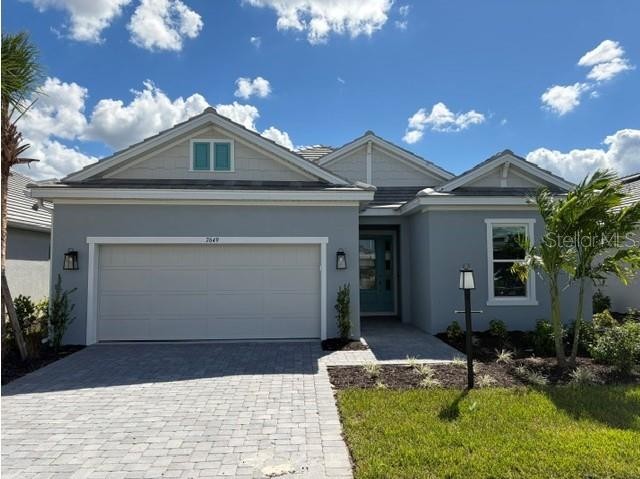 7649 MOONBEAM AVE
