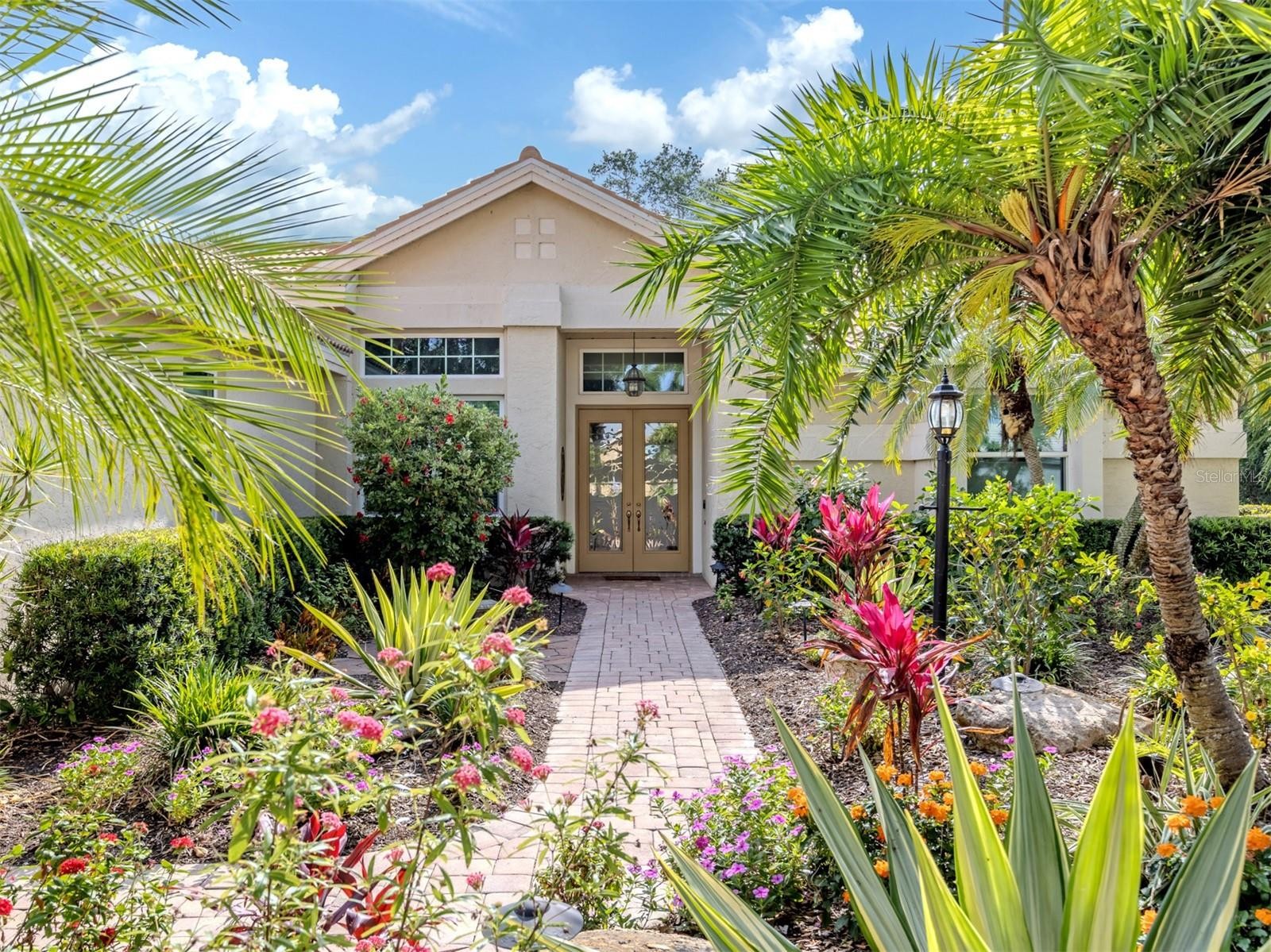 417 WELLINGTON CT