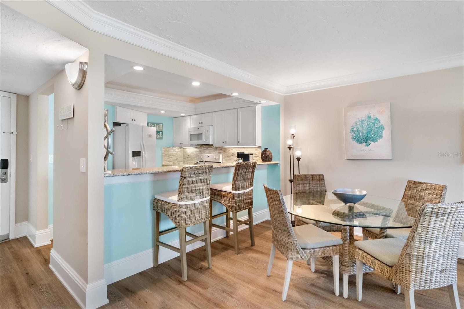 5924 MIDNIGHT PASS RD #209