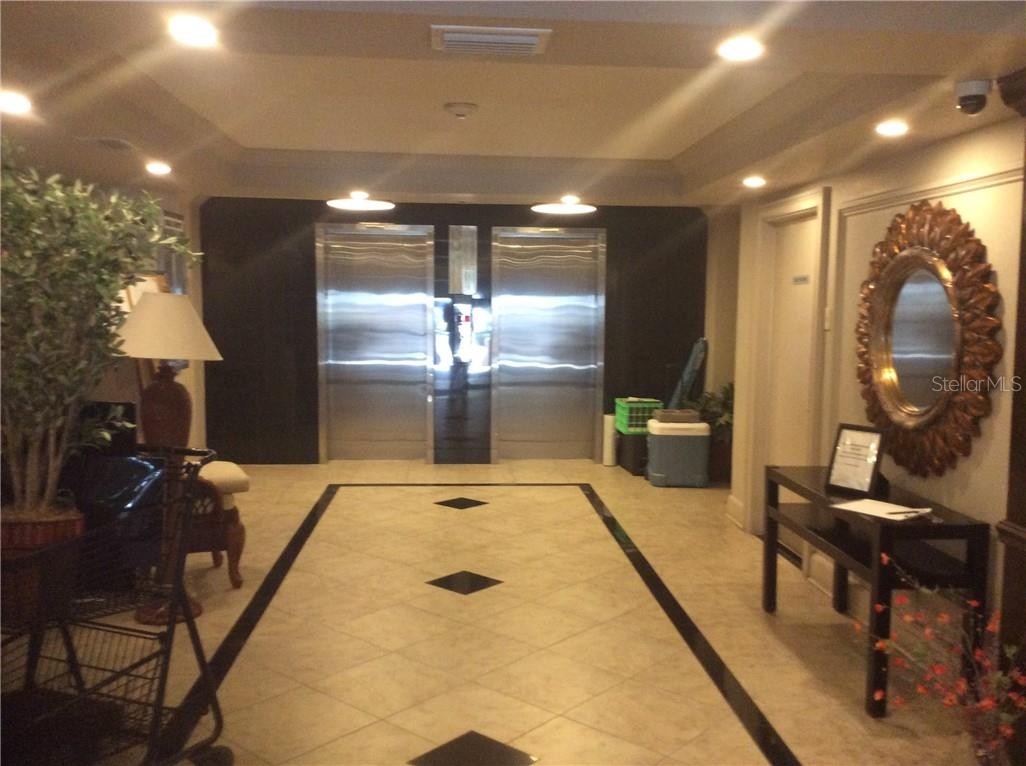33 S GULFSTREAM AVE #1001