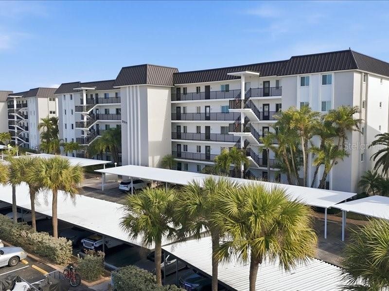 8911 MIDNIGHT PASS RD #208