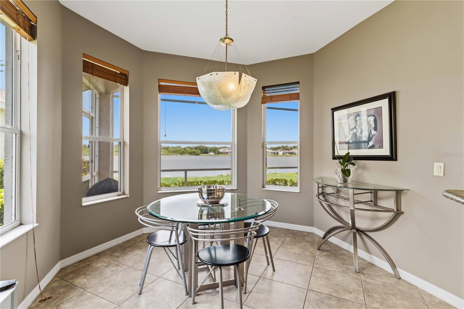 7407 SEA ISLAND LN