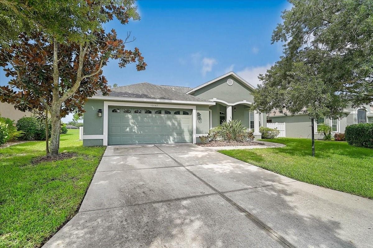 10647 OLD GROVE CIR