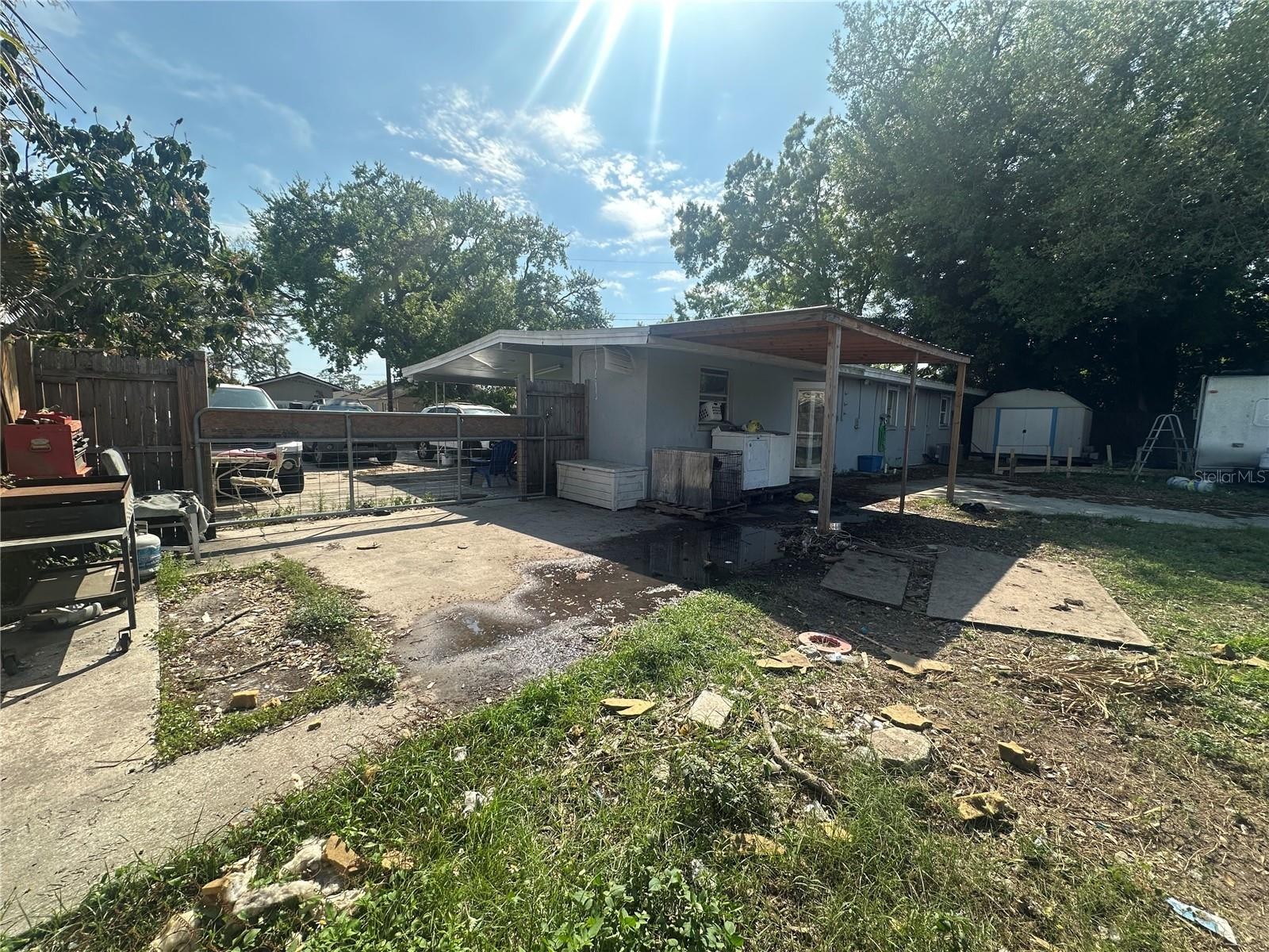 1525 7TH AVENUE DR E